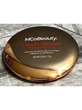 MCoBeauty Miracle Flawless Pressed Powder 2 Natural Medium 0.28 Oz  Compact